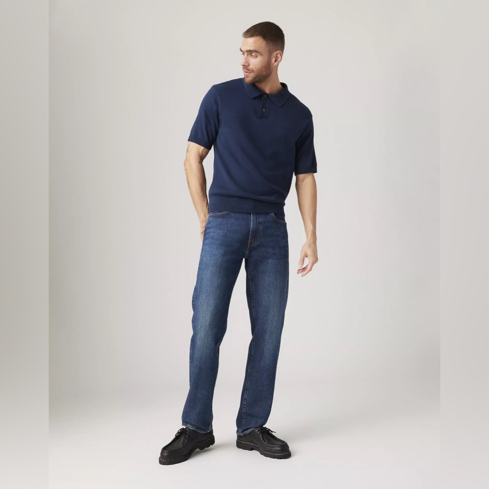 Levi’s Men’s Blue Dark Wash 505 Jeans Size 34x32 Straight Leg Classic Denim
